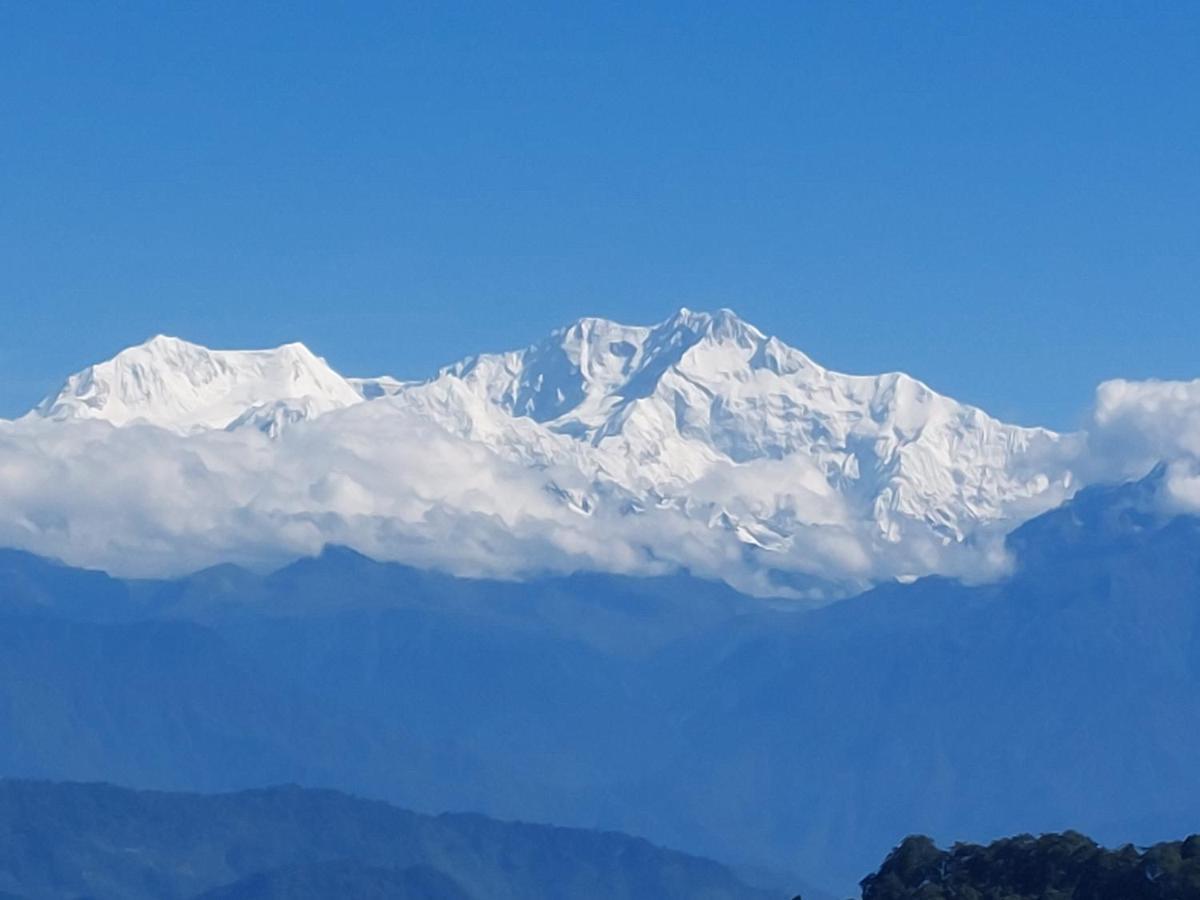 Wind Home Darjeeling- Budget Hotel Near Mall ดาร์จีลิง ภายนอก รูปภาพ