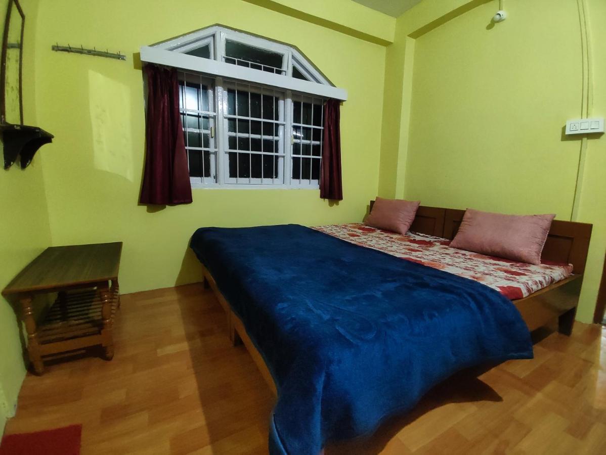 Wind Home Darjeeling- Budget Hotel Near Mall ดาร์จีลิง ภายนอก รูปภาพ