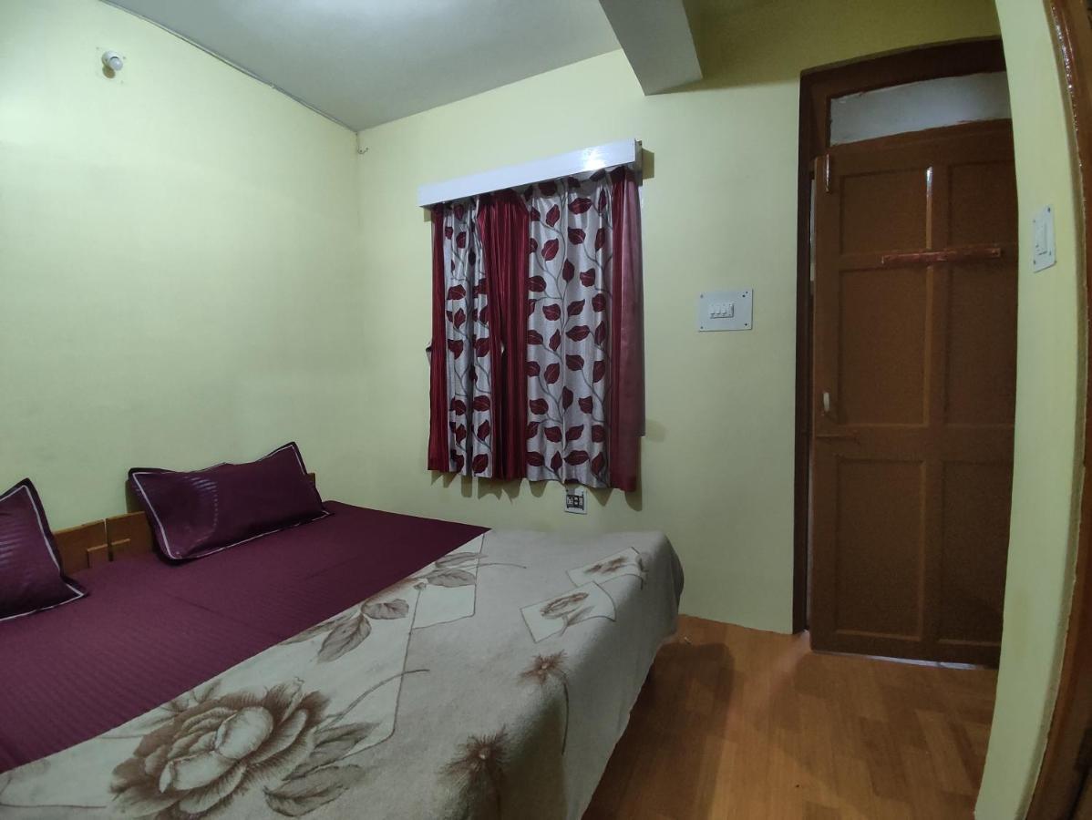 Wind Home Darjeeling- Budget Hotel Near Mall ดาร์จีลิง ภายนอก รูปภาพ