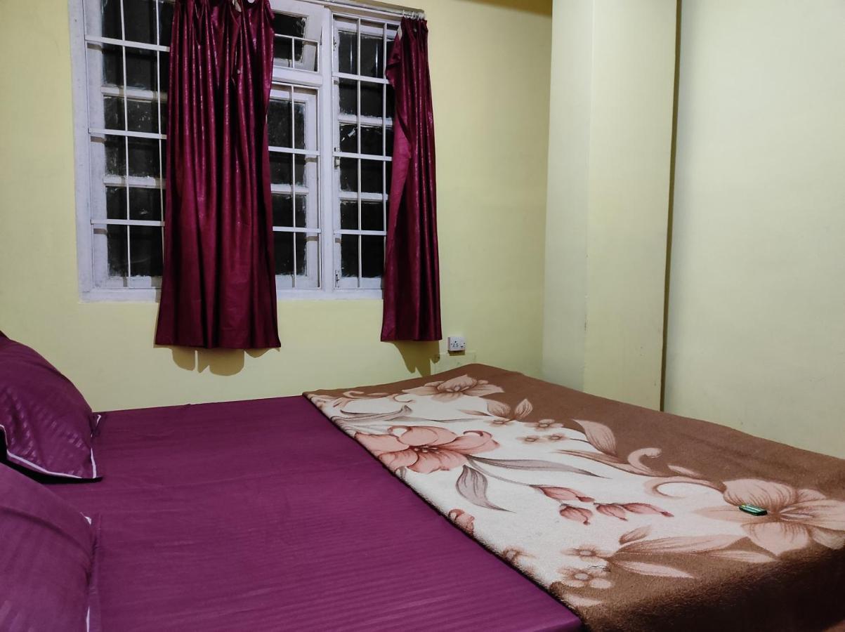 Wind Home Darjeeling- Budget Hotel Near Mall ดาร์จีลิง ภายนอก รูปภาพ